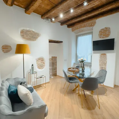 Lovely Apartment *
